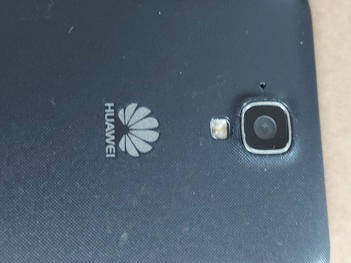 HUAWEI Y5, Model Y560-L01, Activation Locked, in very good cosmetic condition