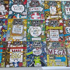 Tom Gates books x14 bundle (Liz Pichon)