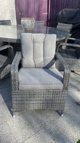 Rathwood Garden table and 8 chairs