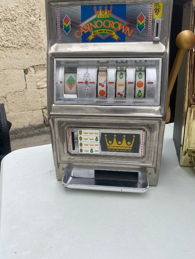 Casino slot machine