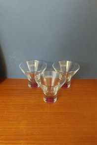 Fabulous Set of Three Vintage Rare Collectable Absolut Vodka "Absolutini" Cocktail/Martini Glasses with Burgundy Base Inserts, Excellent Condition