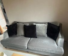 3 seater and 2 armchairs