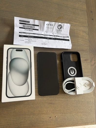 iPhone 15 128GB, Case & Screencover