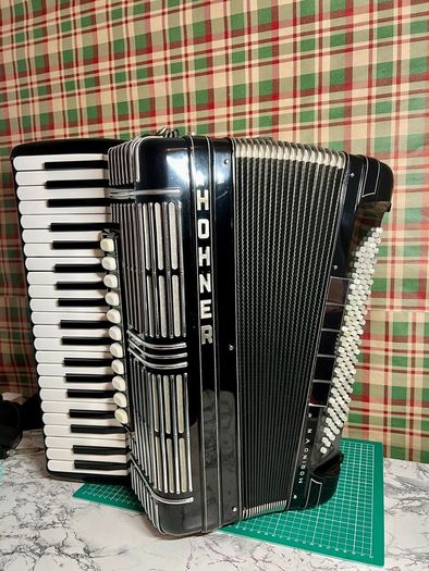 Piano accordion Hohner Morino Cassotto VN