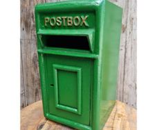 Post Box Small Cast Iron Green Insert H381