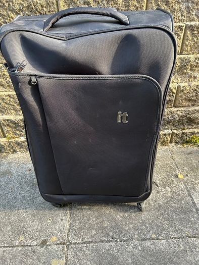 IT luggage (wheels need replacing)
