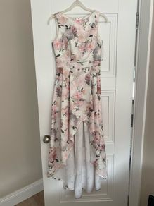 Chi chi London dress