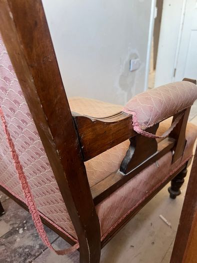 Free solid wood armchair