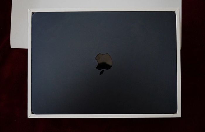 Macbook Air M2 midnight blue 256 gb
