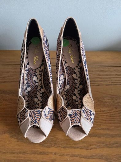 Ruby Shoo Patterned Peep Toe Heels - UK 7 EU 40 - Excellent Condition