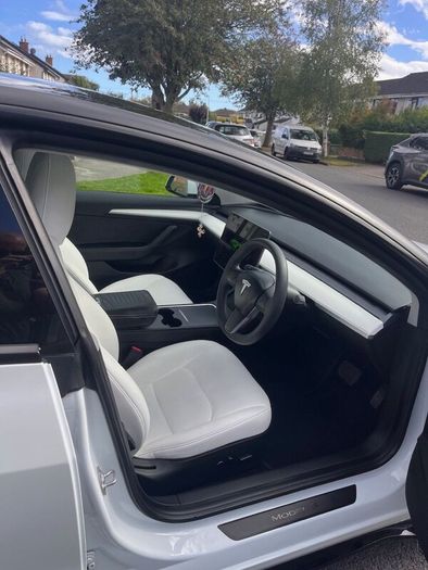 Tesla Model 3 2023