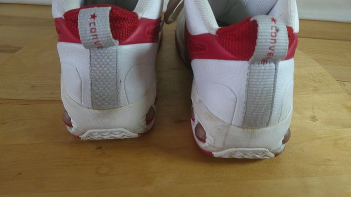 Vintage Converse All Star Icon HELX Basketball Shoes White Red Euro 40 UK \ Ire 6
