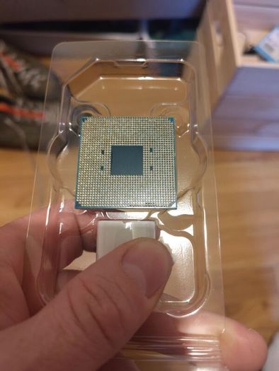 AMD Ryzen 5 2600