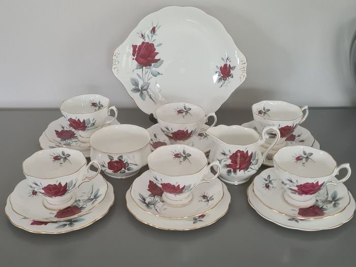 21 pcs Royal Albert Sweet Romance Tea Set