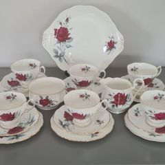 21 pcs Royal Albert Sweet Romance Tea Set