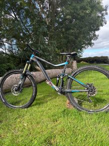 Giant Trance full suspension mountain bike