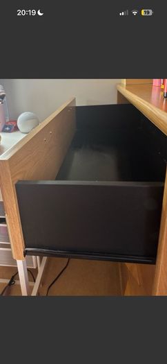 Bedroom Chest of drawers