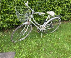 Vintage Raleigh Caprice Ladies Bike with Removable Basket