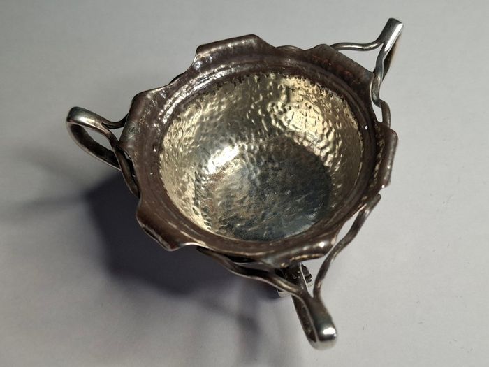 Sterling Silver three handled Irish design hammered finish bowl 1902