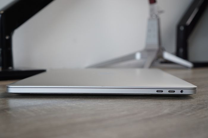 MacBook Pro 16" 2019 32GB | i7-9750H | 512GB | Radeon Pro 5300M 4GB