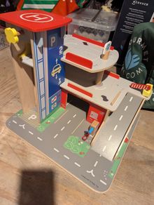 Carpark wooden garage aet