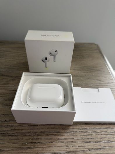 Apple Airpod Pro Gen 3 (latest)