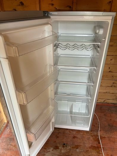 beko larder fridge