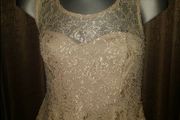 Forever21 beautiful beige lace top size XS UK6/8 EUR34/36 Postage included
