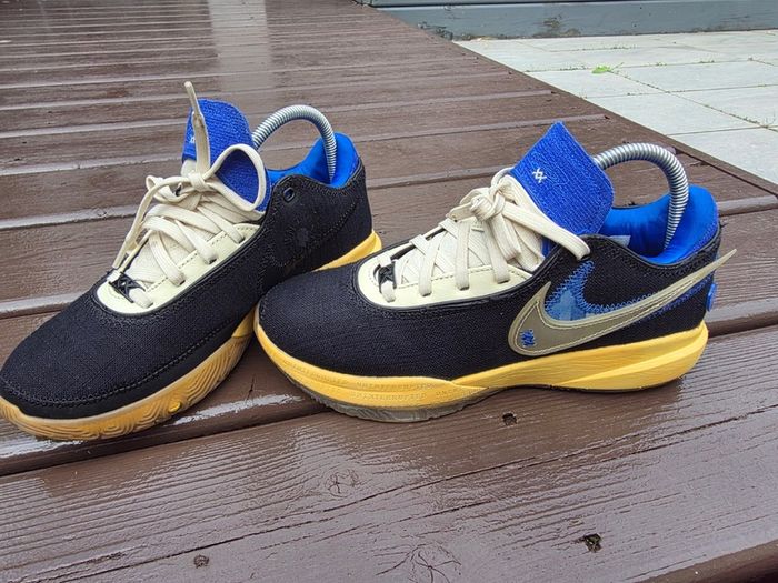 Nike LeBron x Uninterrupted
