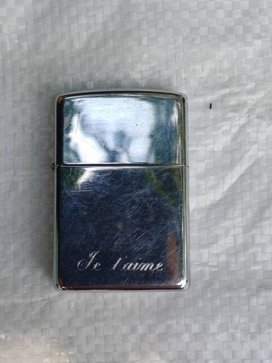 Vintage Zippo Lighter "Je t'aime" (1995)