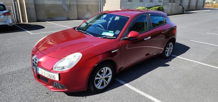 Alfa Romeo Giulietta 2012 118k km. Full service history.