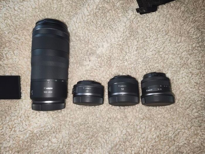 Canon EOS R50 Full Kit (SD card not included)