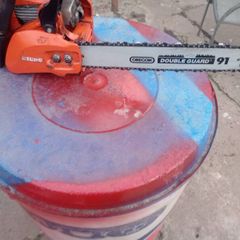 chainsaw a