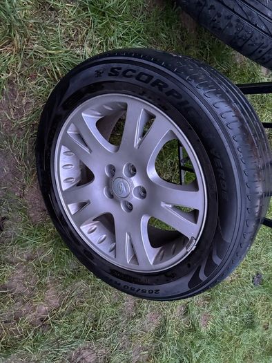 Range Rover Alloys 19" set of 4. ( 5 x 120 )