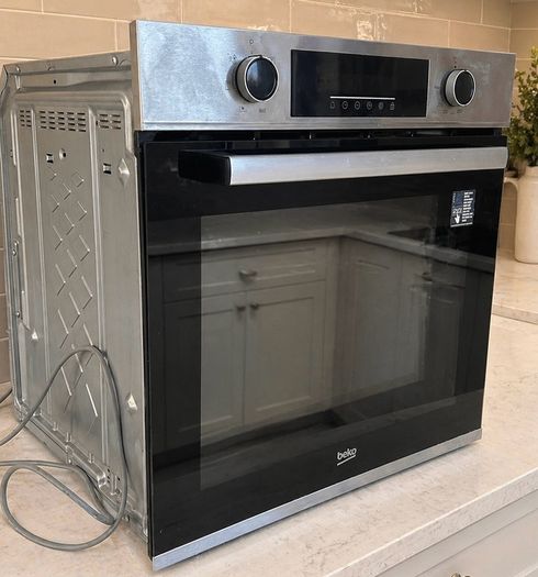Beko AeroPerfect 60cm single built in fan oven