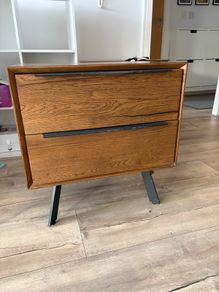 Oak veneer lockers