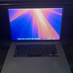 MacBook Pro 16 2019 i7/16GB/512SSD/382c
