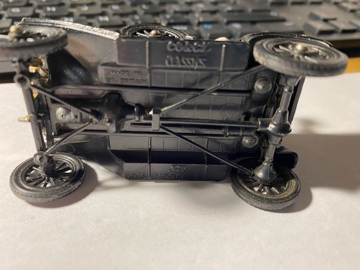 Corgi Ford model T 1965 black