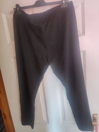 BNWT Atmosphere black Varsity leggings size UK20 EU48 Postage included