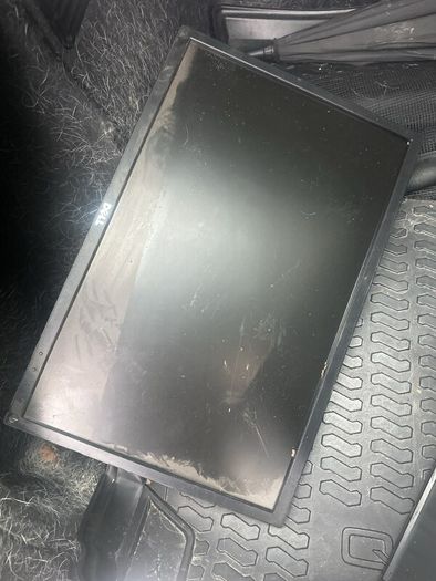 2x Dell P2217 22 inch Monitors - 20 each or 30 the pair