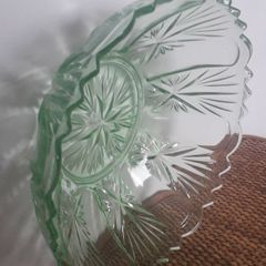 BOWL - Vintage - Green Glass - Dessert - Fruit Dish