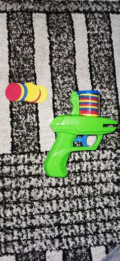 toy guns