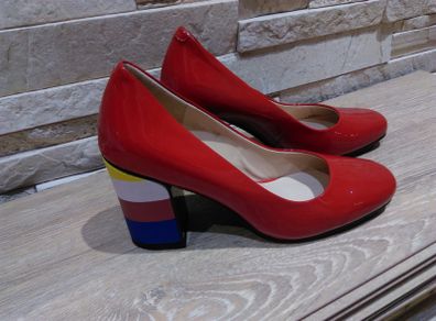 High Heels, UK 6