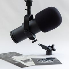 Aston Stealth Microphone. Excellent Condition with OEM Mount plus Extra Accessories