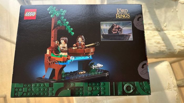 Lego 10354 LOTR The Shire & 4761 Smeagol Deagol Brand New