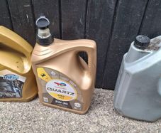 oil containers