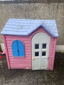Garden playhouse