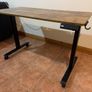 Height-adjustable desk Image 4