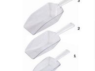 main image for ad Lot of 3 clear plastic scoops for sweets, pop corn, grain, ice scoop ideal for any party, celebration. Set of 3 scoops