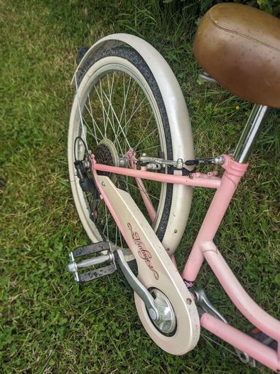 Girls pink Vintage Pro Bike with basket